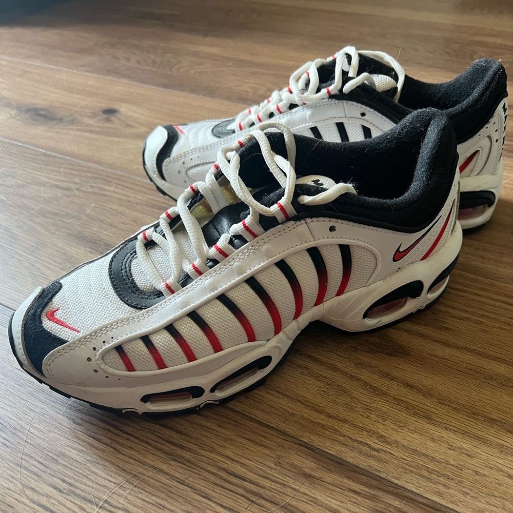 Nike Air Max Tailwind 4 Men’s White and Black with Habanero Red Accents